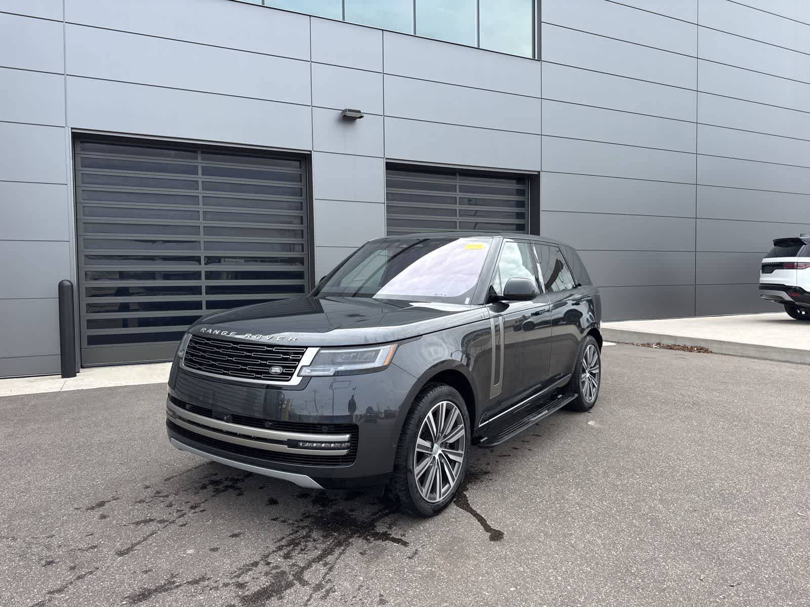 2023 Land Rover Range Rover P530 SE AWD