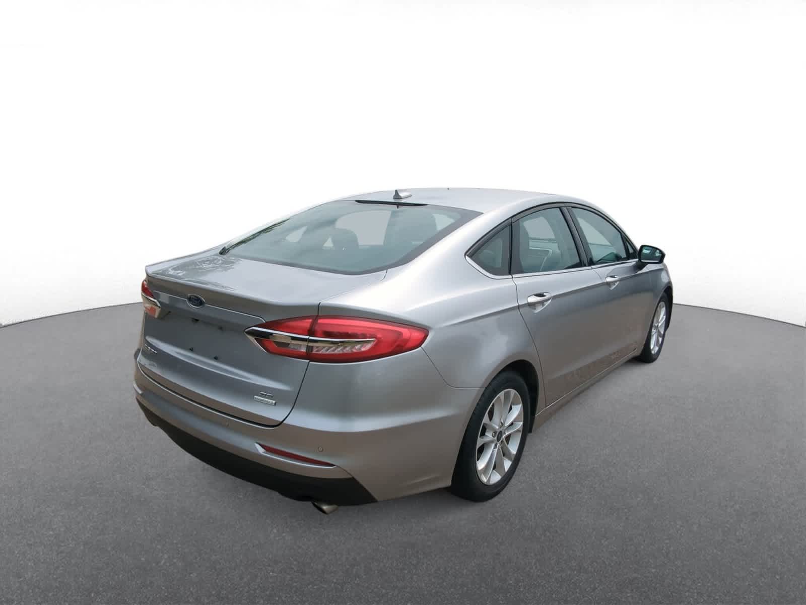 2020 Ford Fusion #8