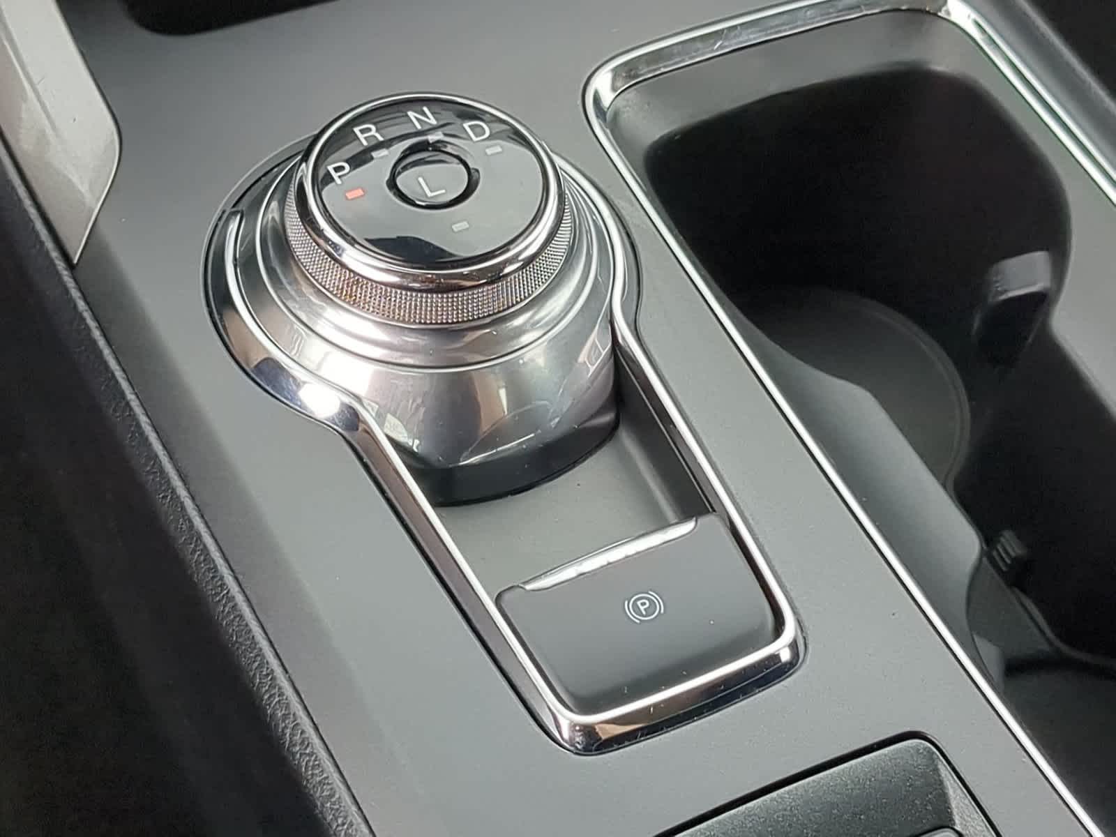 2020 Ford Fusion #29