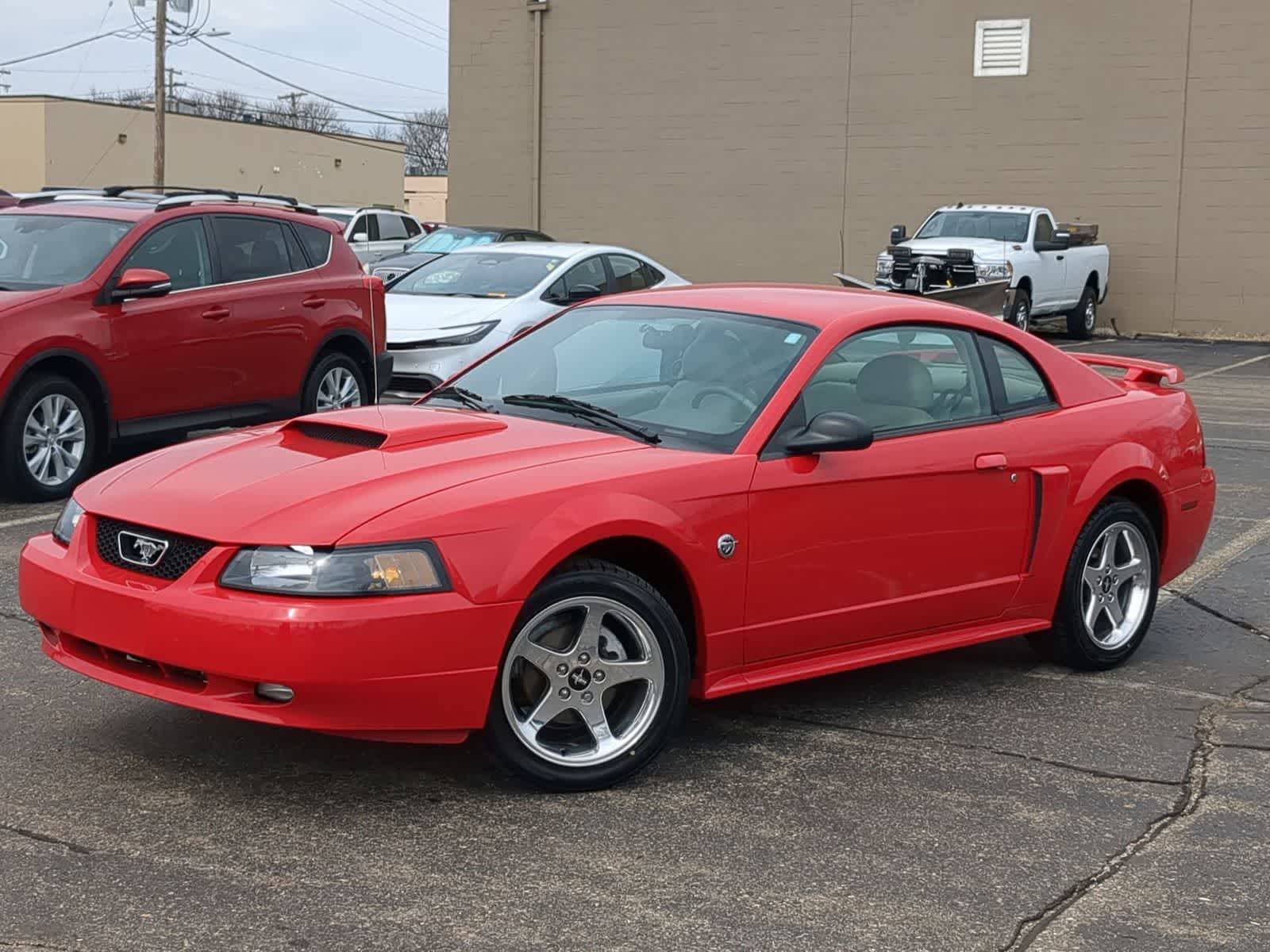 2004 Ford Mustang GT Deluxe Coupe RWD
