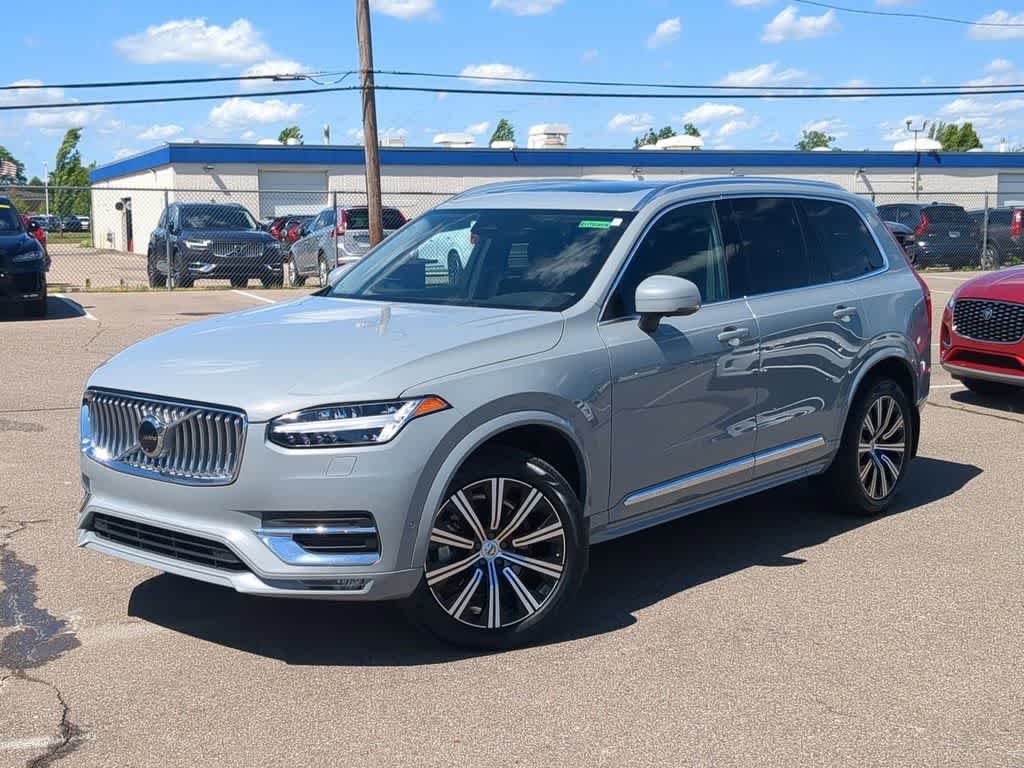 2024 Volvo XC90 B6 Plus Bright Theme 7-Passenger AWD