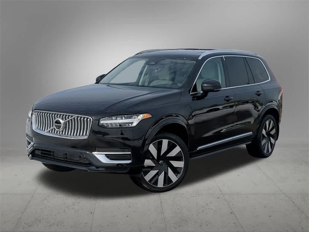 2025 Volvo XC90 Recharge T8 Plus Bright Theme 6-Passenger eAWD