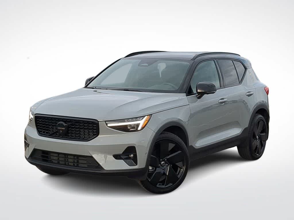 2026 Volvo XC40 B5 Ultra Black Edition AWD