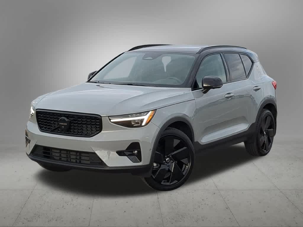 2026 Volvo XC40 B5 Ultra Black Edition AWD