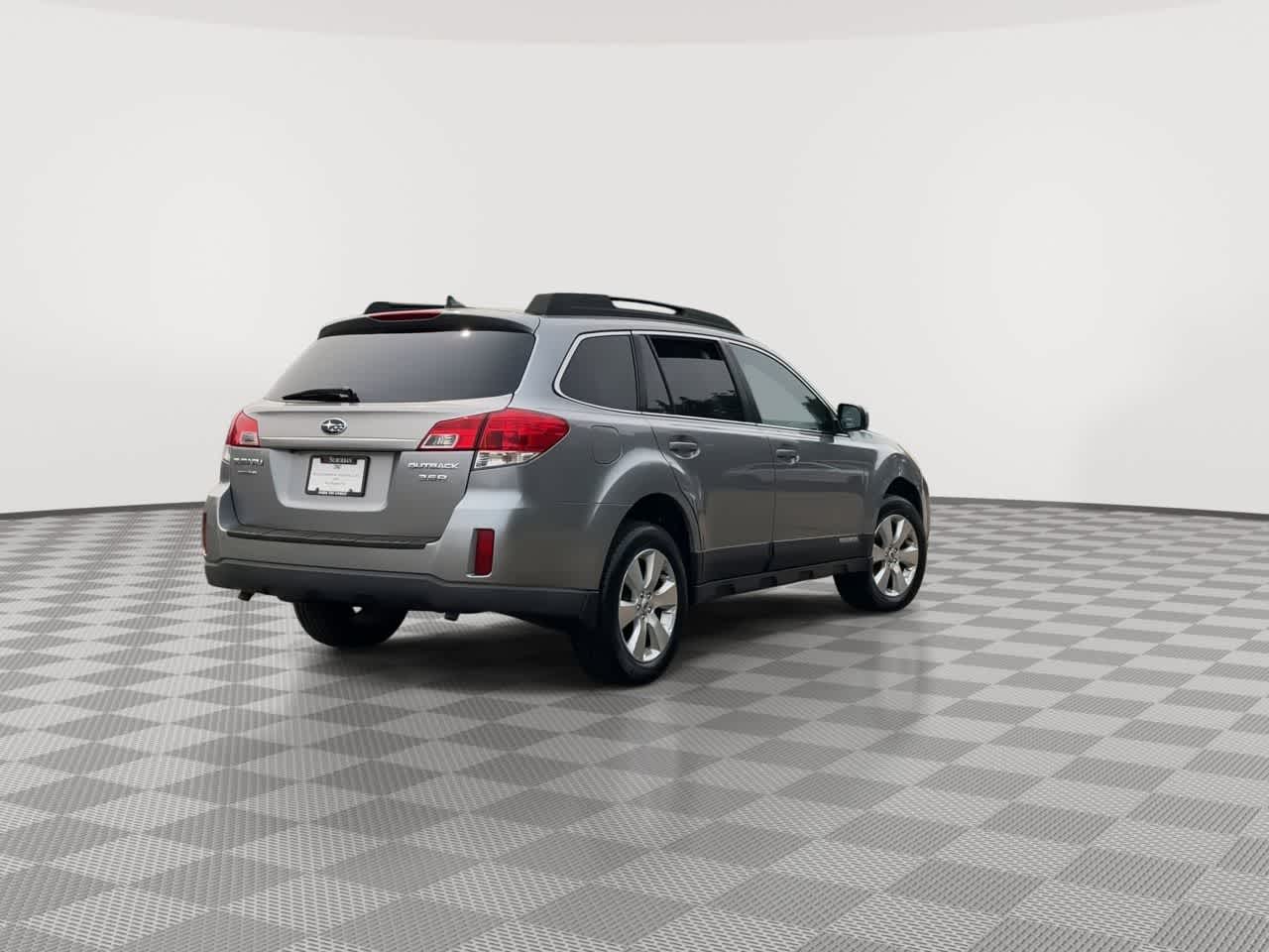 2011 Subaru Outback #8