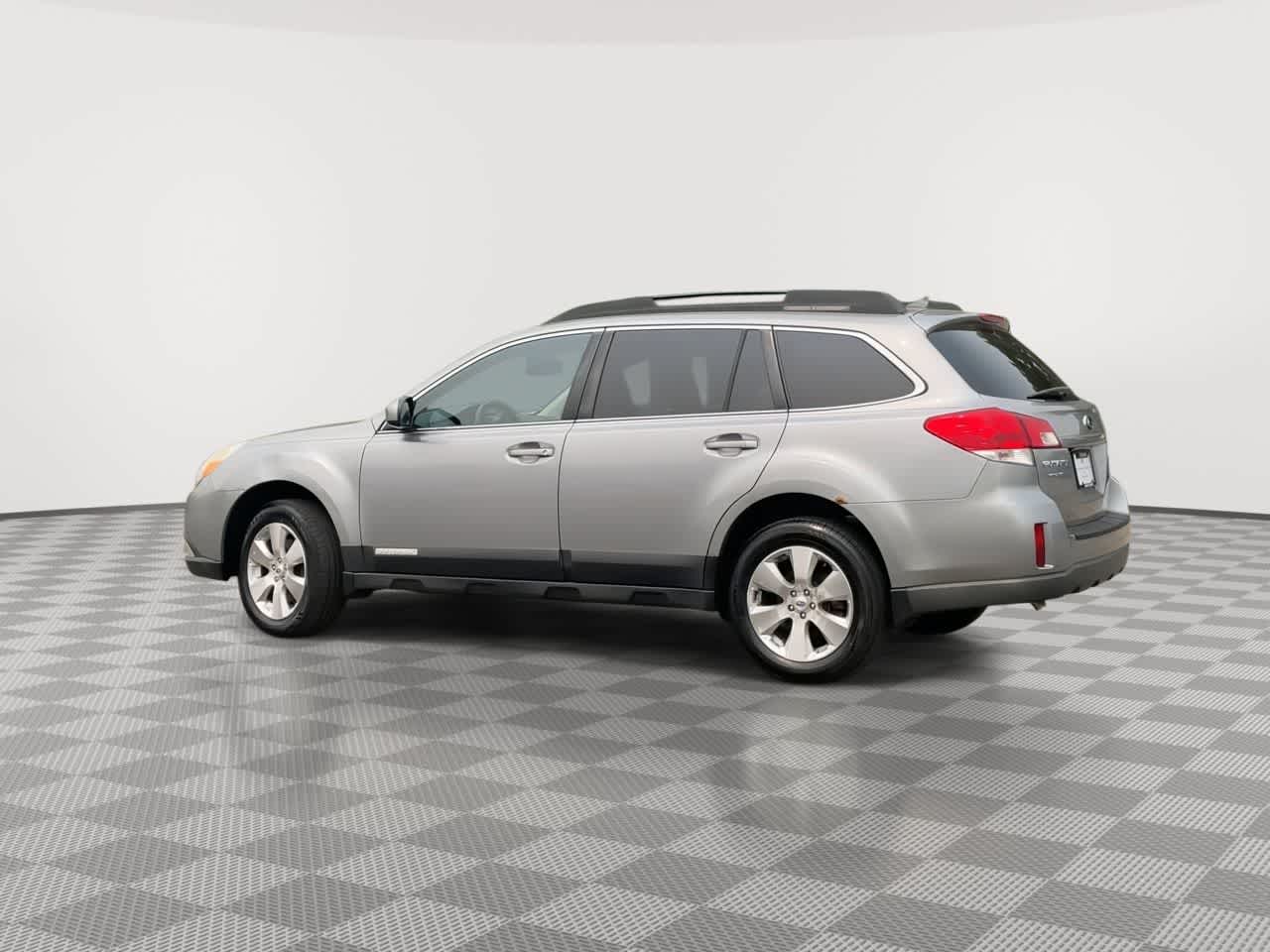 2011 Subaru Outback #6