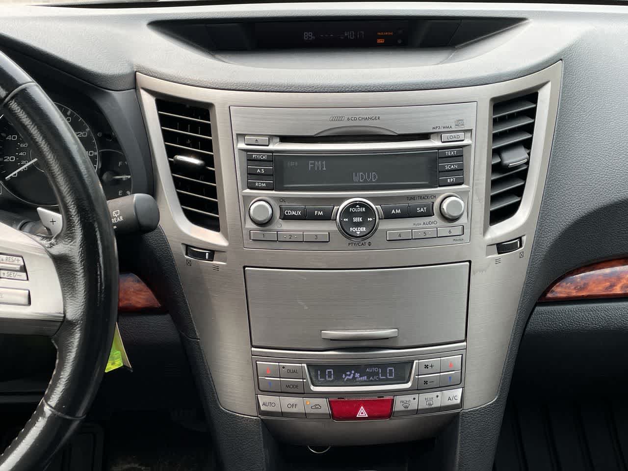 2011 Subaru Outback #13