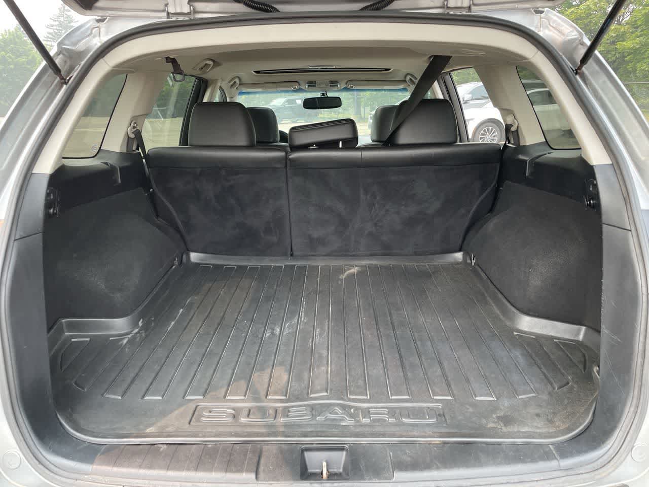 2011 Subaru Outback #17