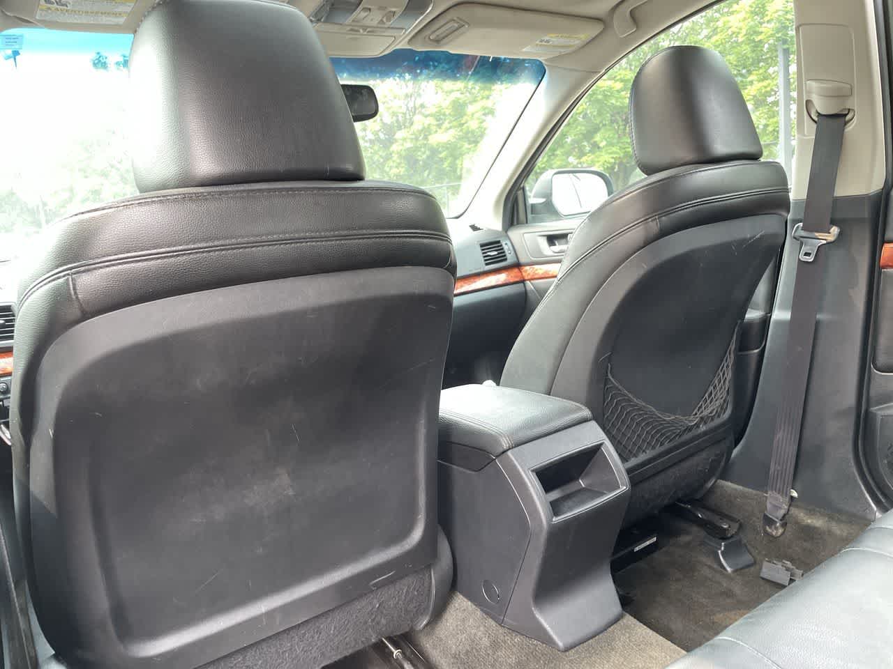2011 Subaru Outback #19