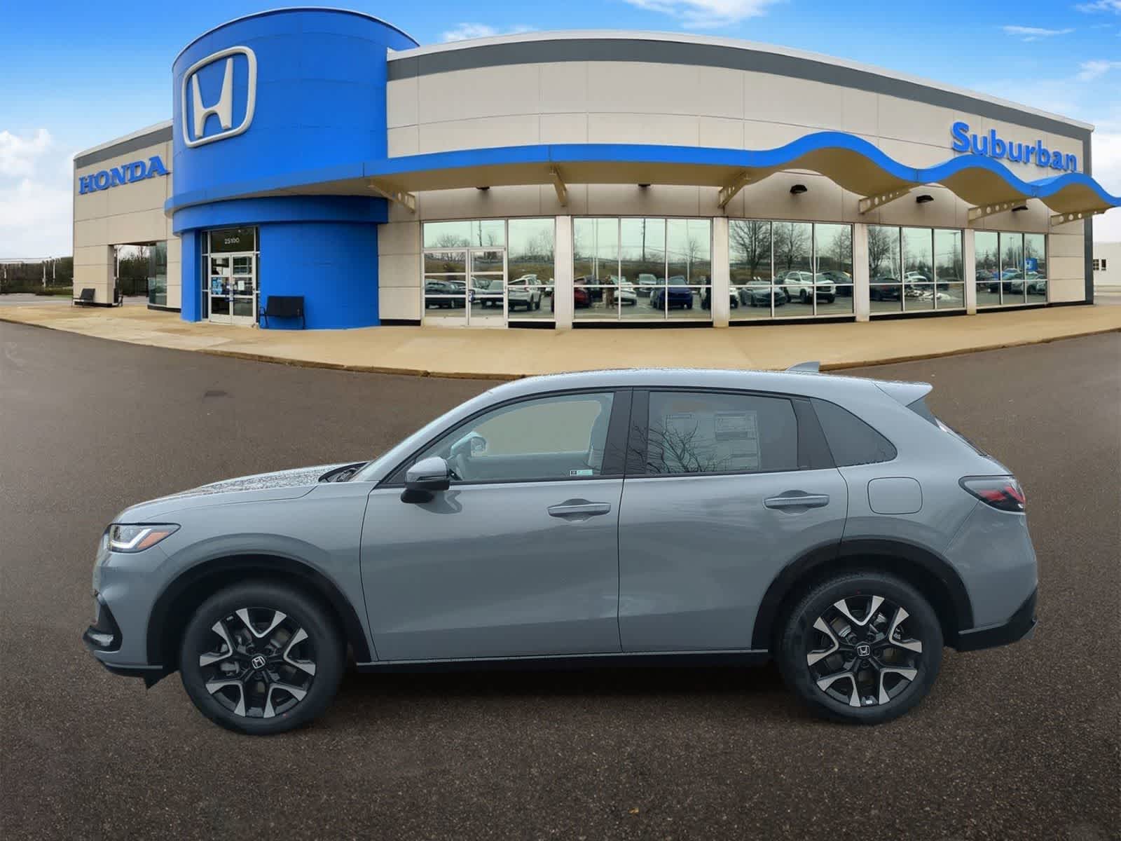 View vehicle photo 5