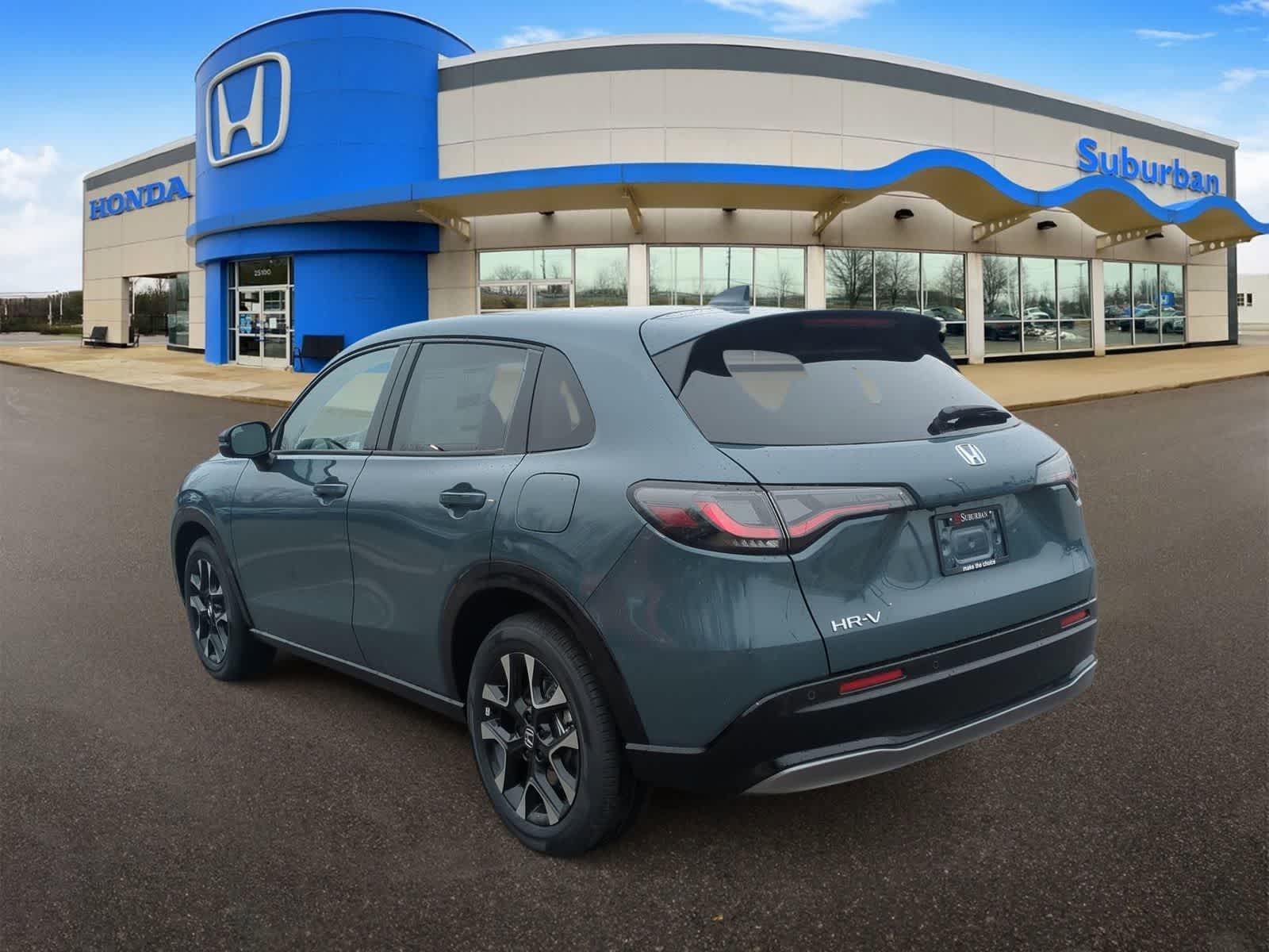 View vehicle photo 6