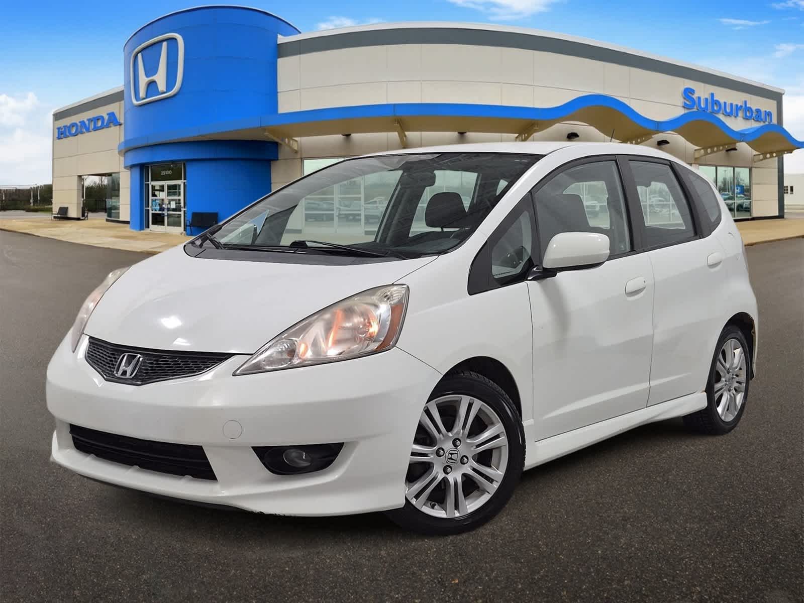White 2009 Honda Fit Hatchback Front-Wheel Drive 5-Speed Automatic