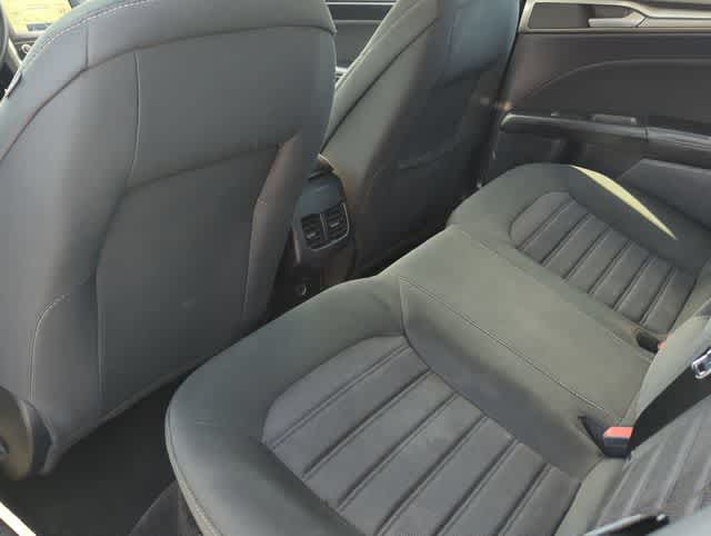 2020 Ford Fusion #16