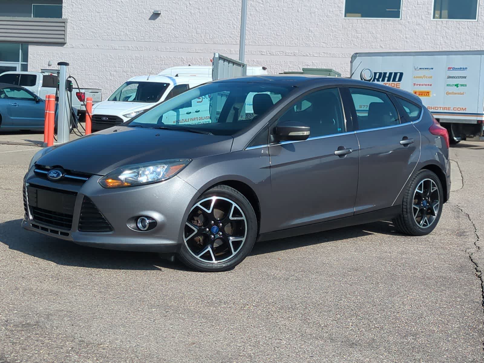 2012 Ford Focus Titanium Hatchback