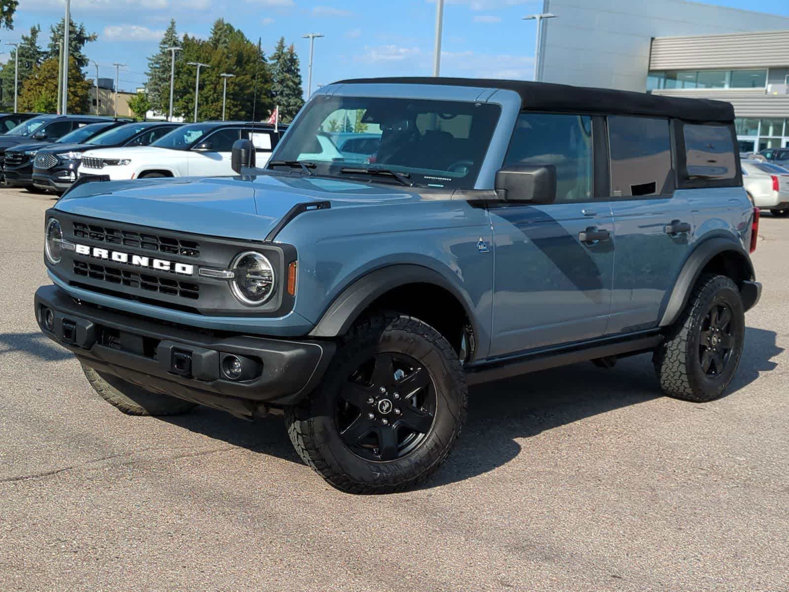 2023 Ford Bronco Black Diamond 4-Door 4WD