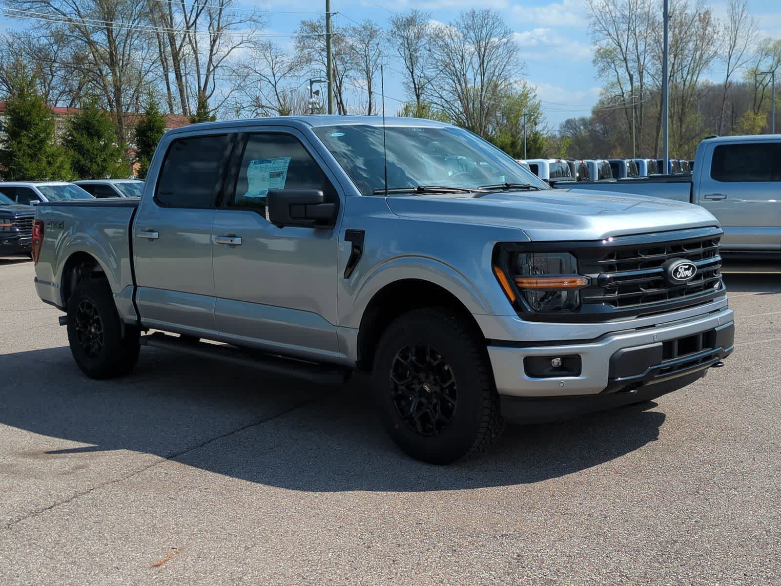 View vehicle photo 2