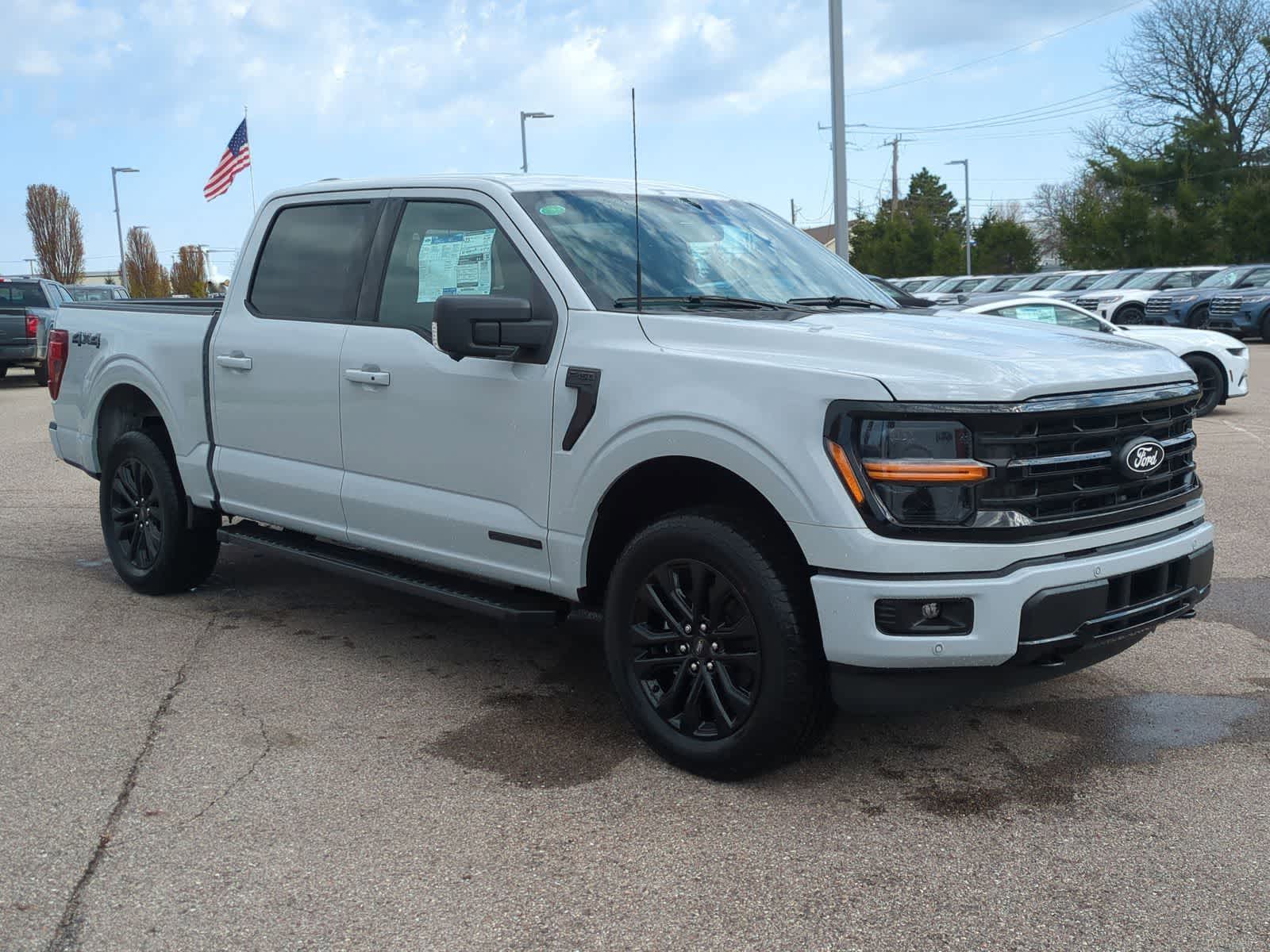 View vehicle photo 2