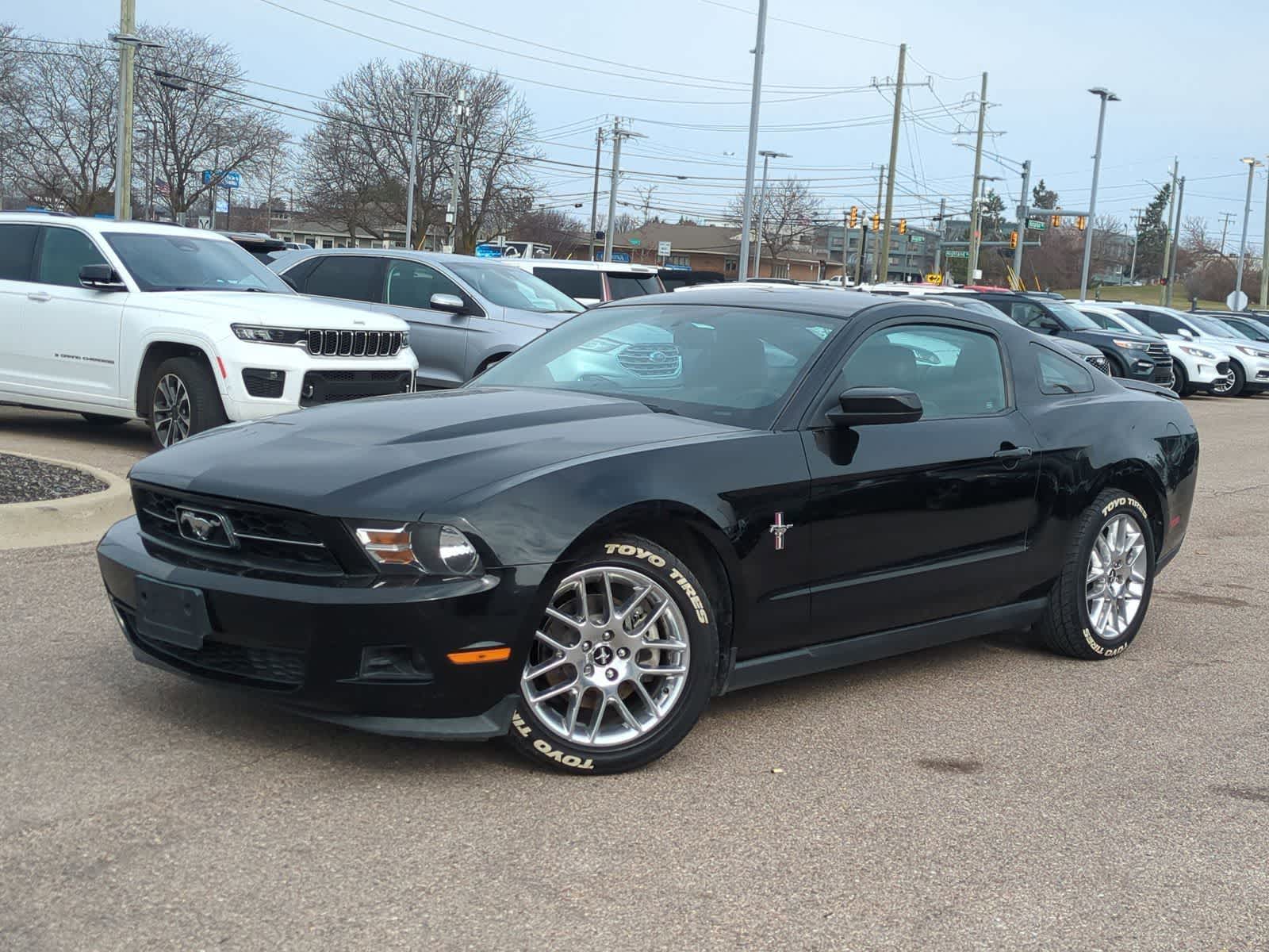 2012 Ford Mustang V6 Premium Coupe RWD