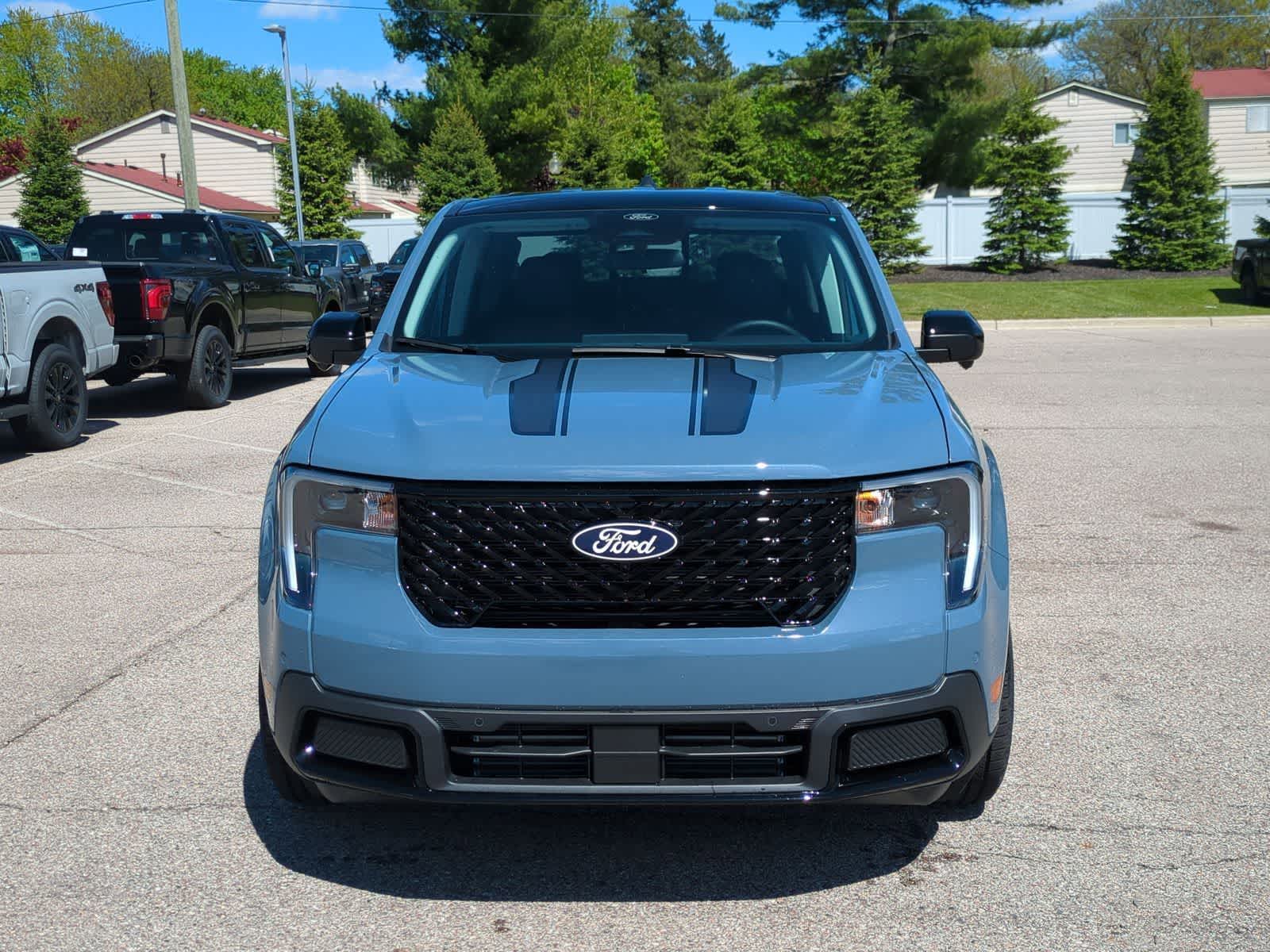 View vehicle photo 3