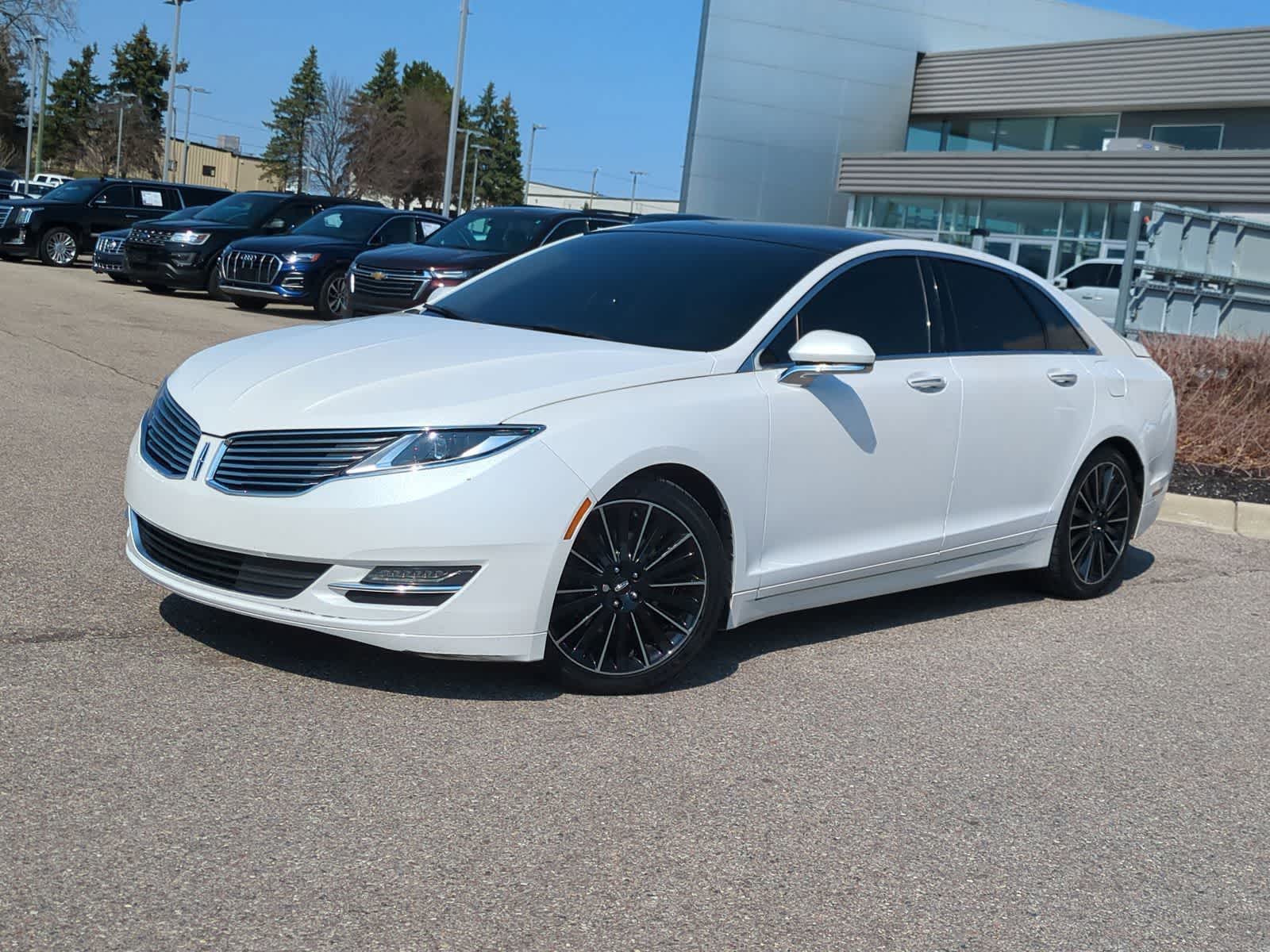 White Platinum Metallic Tri-Coat 2016 Lincoln MKZ AWD Sedan All-Wheel Drive 6-Speed Automatic