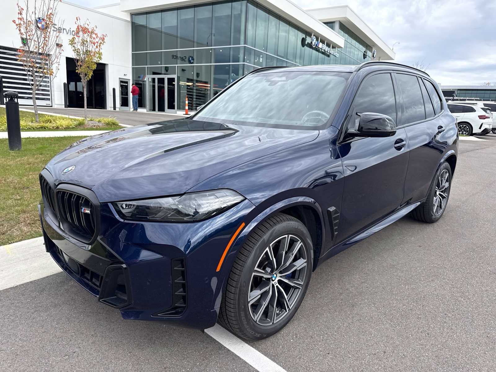 2024 BMW X5 M60i
