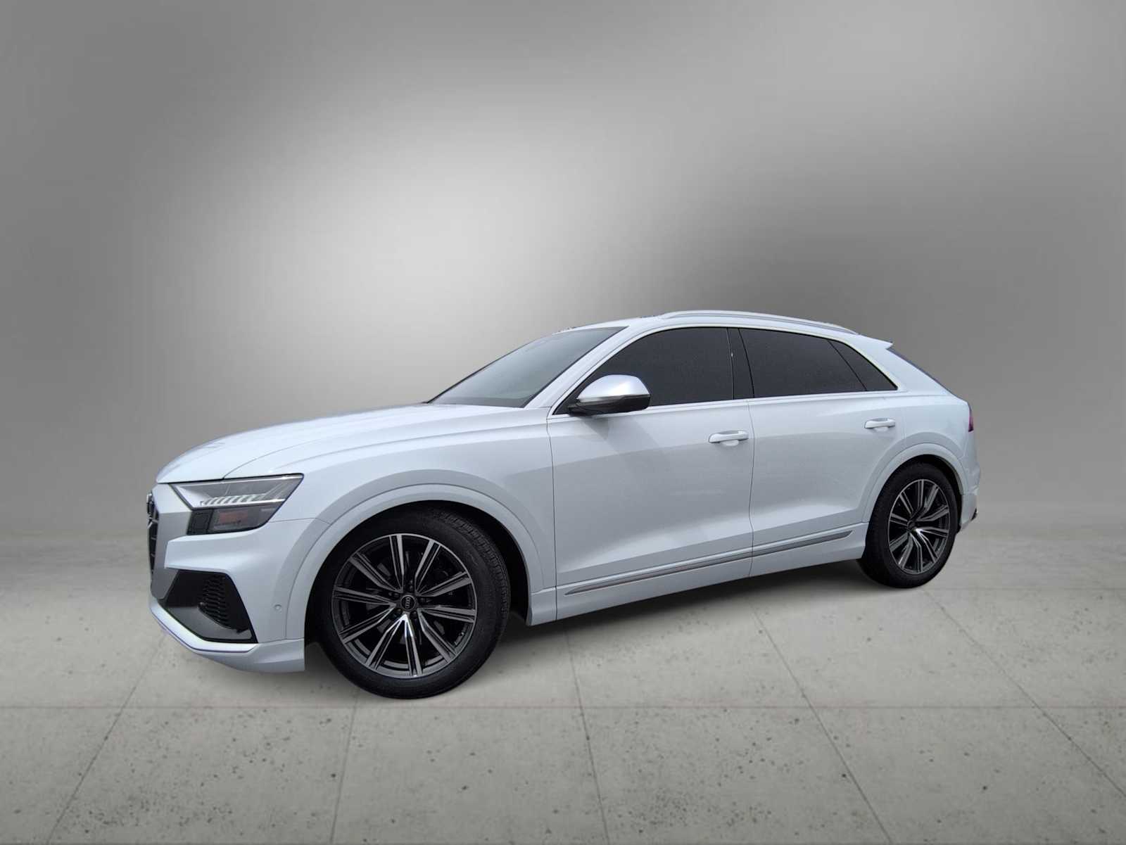 2023 Audi SQ8