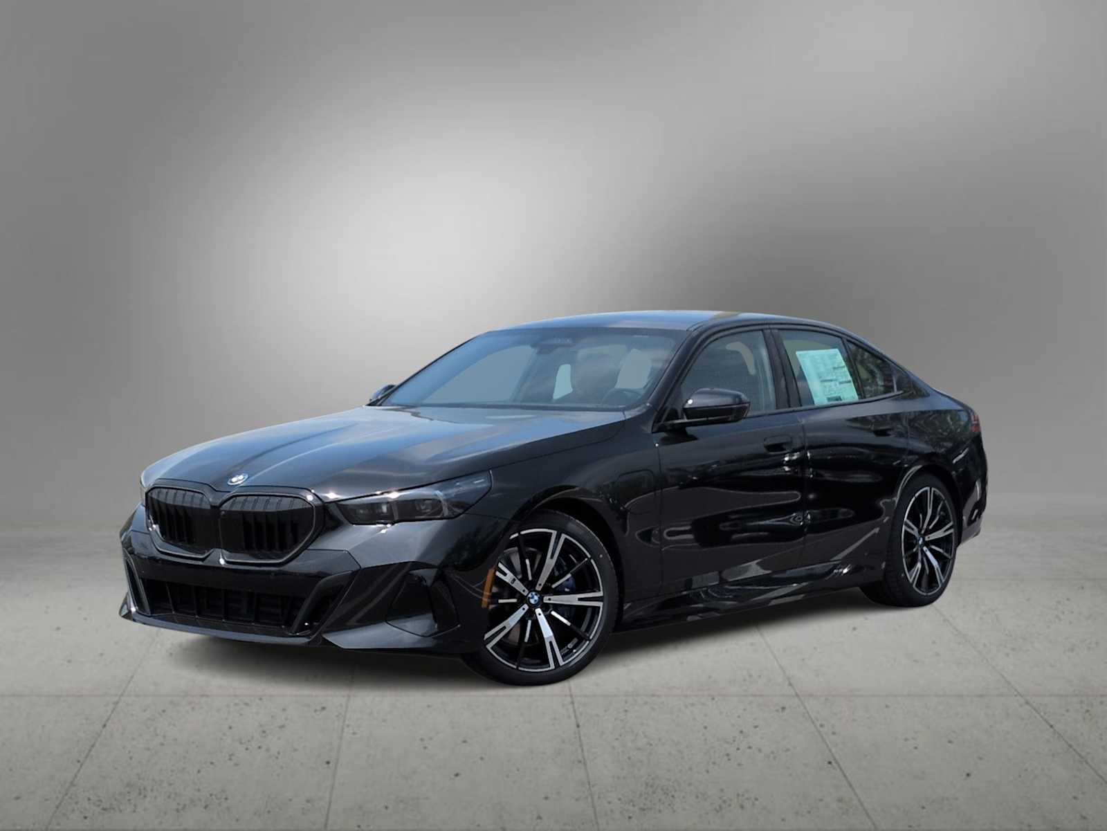 2027 BMW 550e xDrive