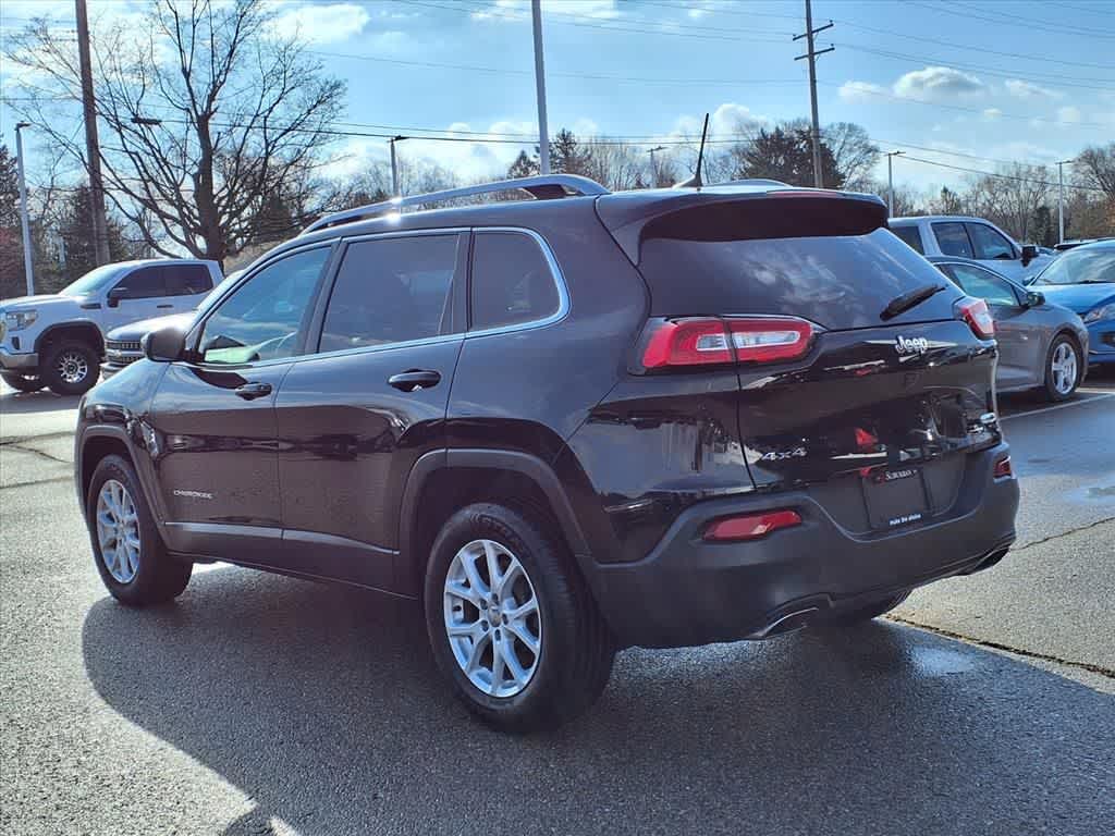 View vehicle photo 7