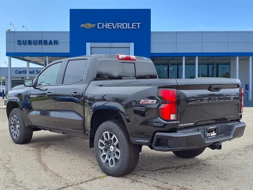 View vehicle photo 6