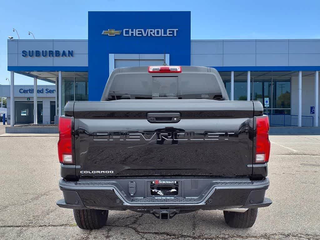 View vehicle photo 5