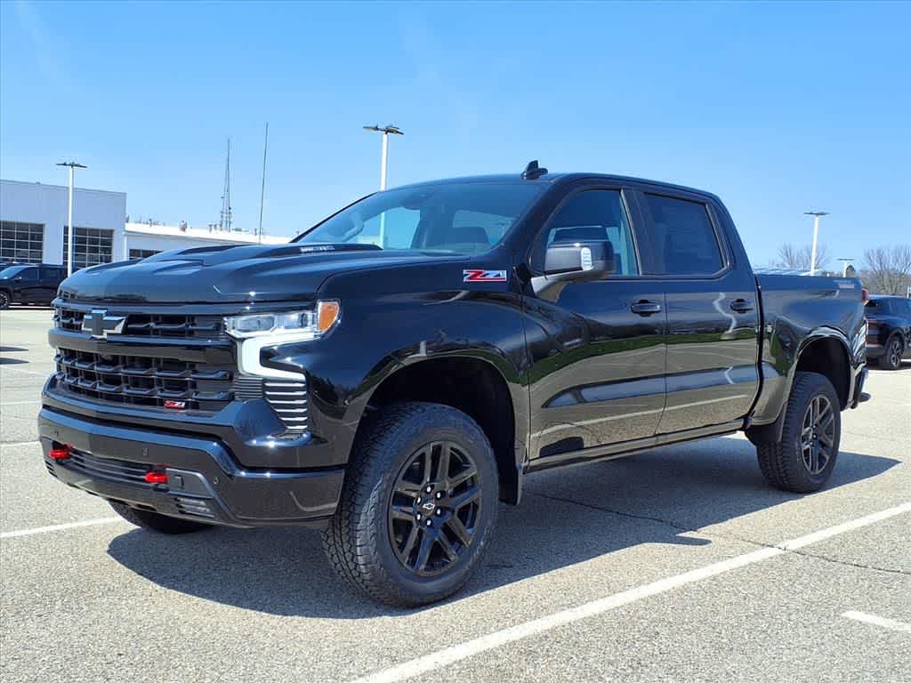 Black 2026 Chevrolet Silverado 1500 LT Trail Boss Crew Cab 4WD Pickup Truck Four-Wheel Drive Automatic