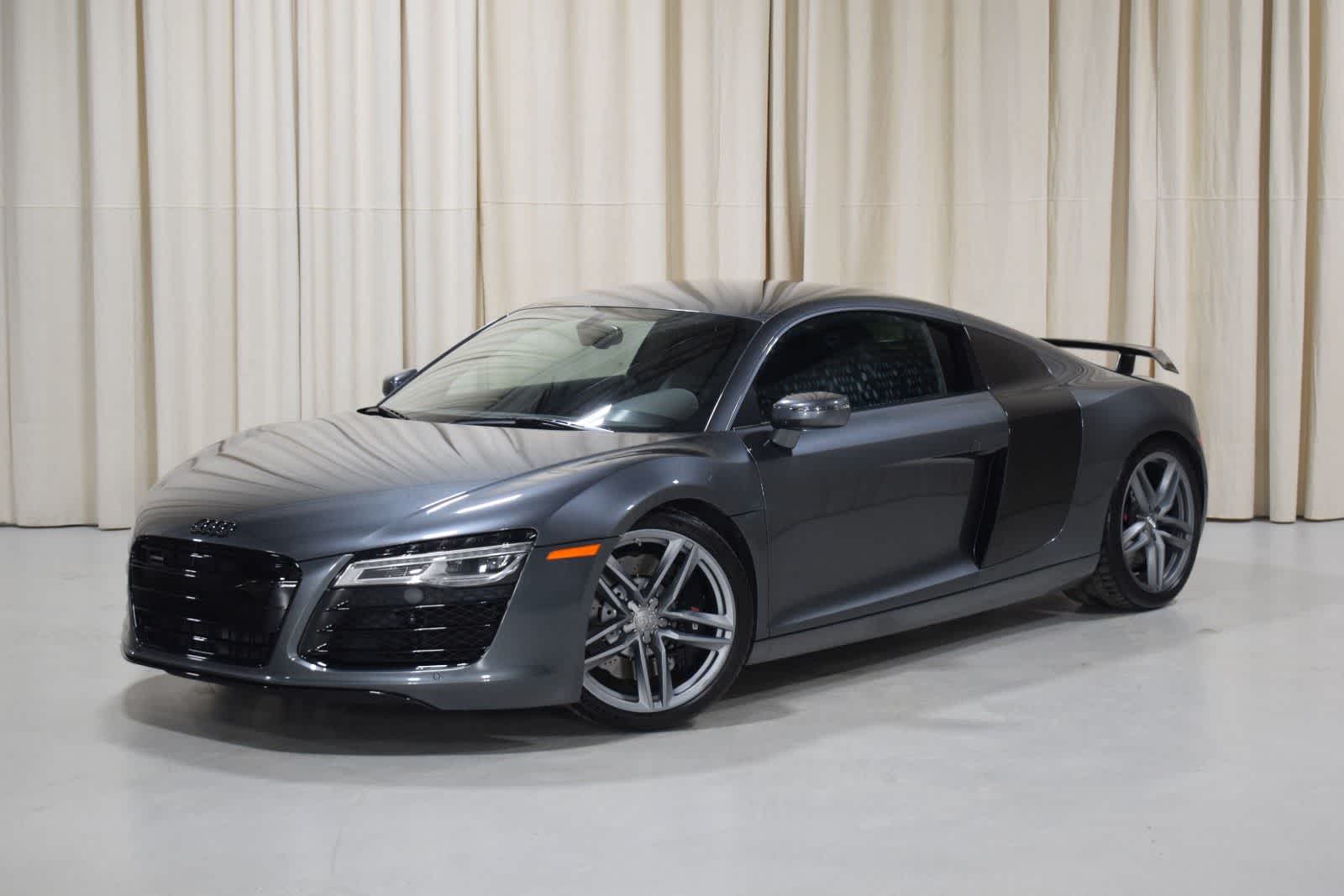2014 Audi R8 quattro V8 Coupe AWD