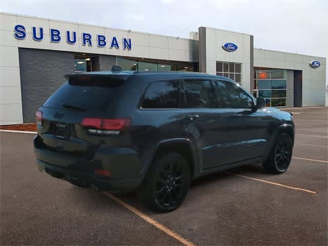 2017 Jeep Grand Cherokee Altitude 8