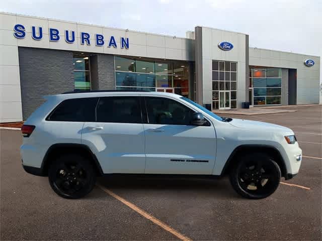 2018 Jeep Grand Cherokee Upland 9