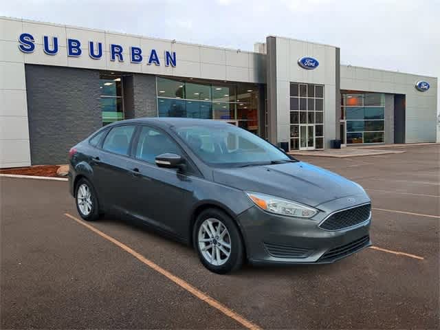 2016 Ford Focus SE 2