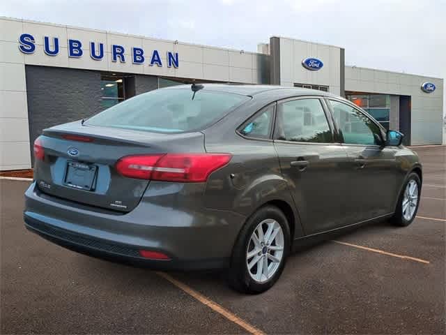 2016 Ford Focus SE 8