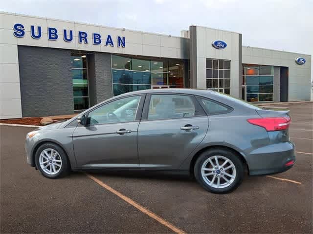 2016 Ford Focus SE 6