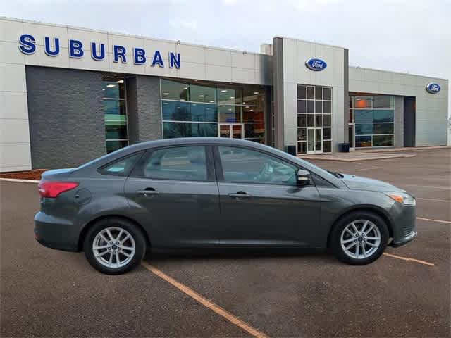 2016 Ford Focus SE 9