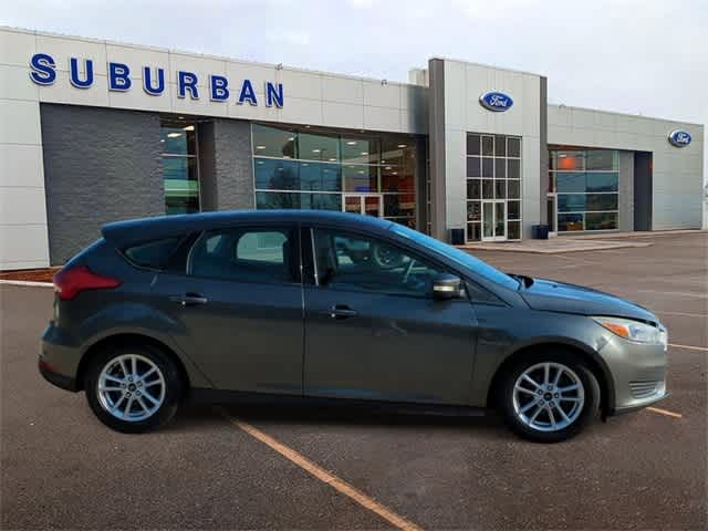 2016 Ford Focus SE 9