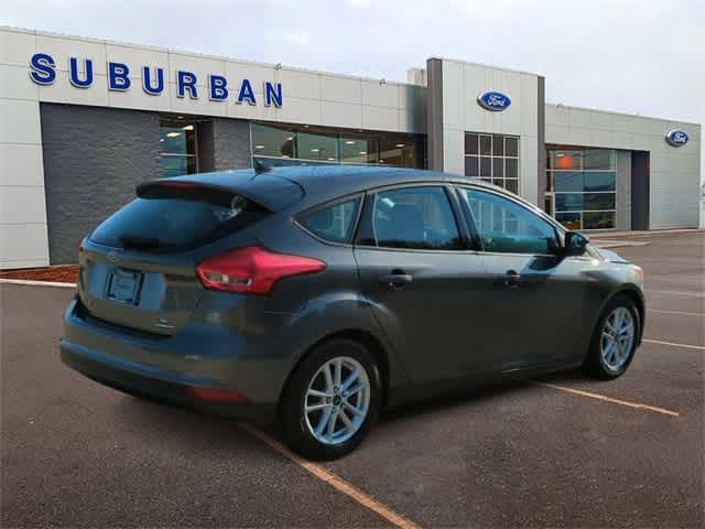 2016 Ford Focus SE 8