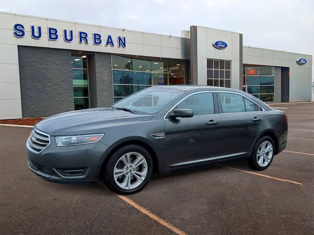 2016 Ford Taurus SEL 4