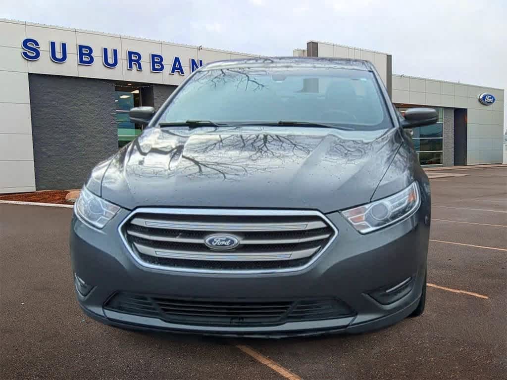 2016 Ford Taurus SEL 3