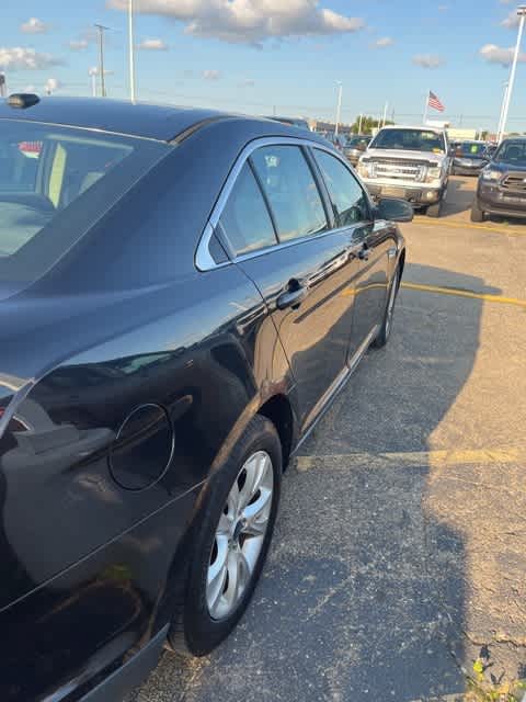 2010 Ford Taurus SEL 6