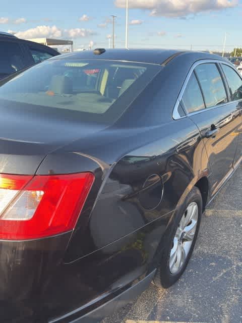 2010 Ford Taurus SEL 5