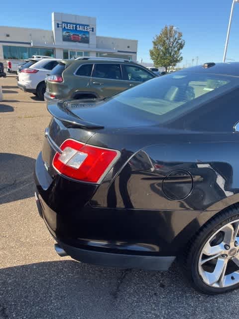 2010 Ford Taurus SHO 5