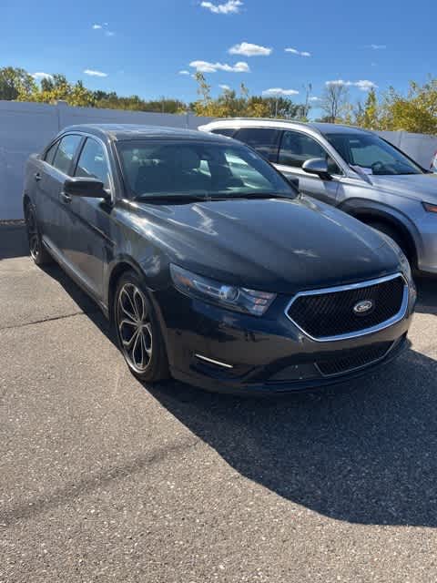 2013 Ford Taurus SHO 6