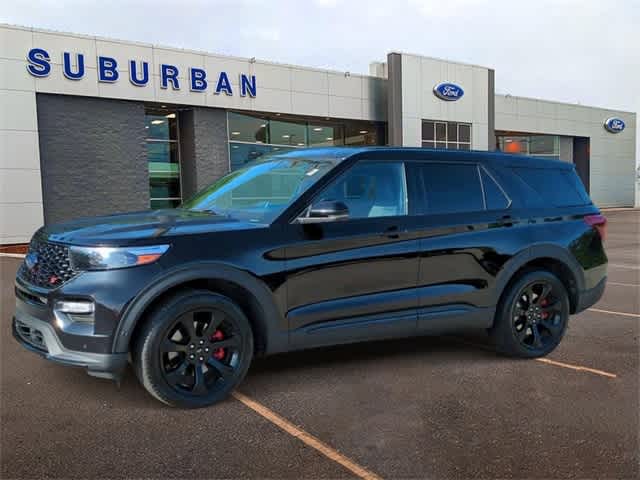 2022 Ford Explorer ST 4