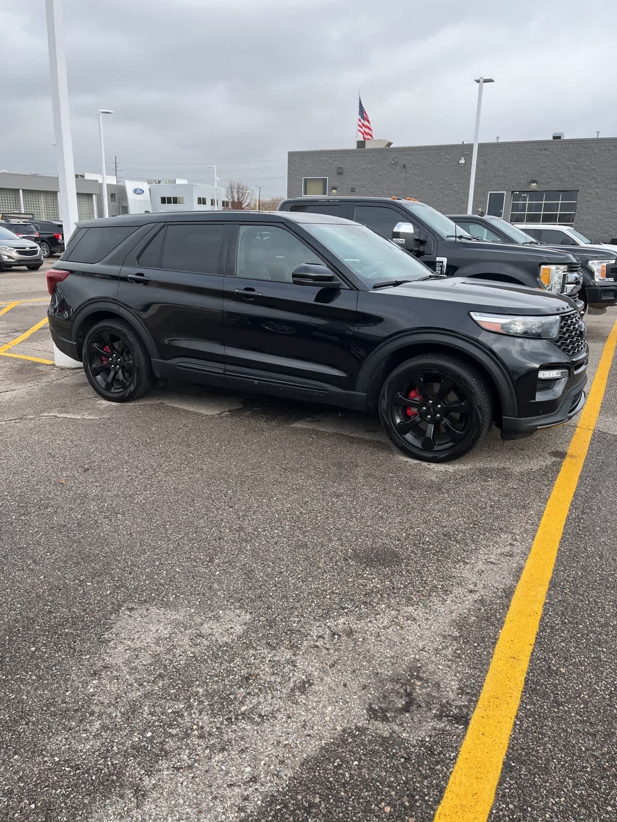 2022 Ford Explorer ST 5