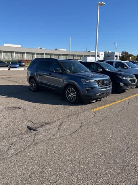 2018 Ford Explorer Sport 9