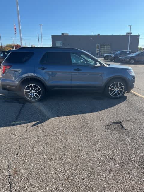 2018 Ford Explorer Sport 8